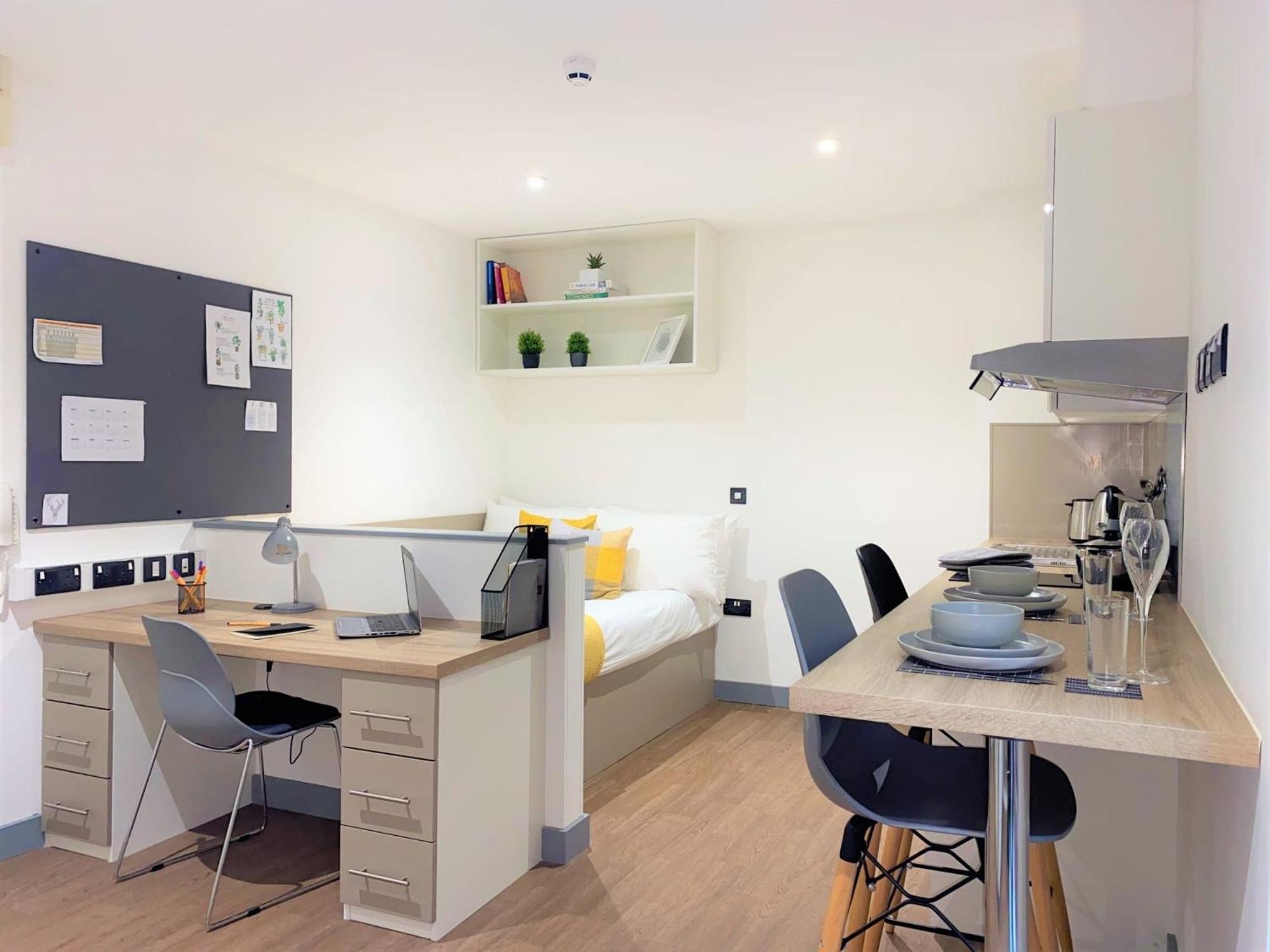 For Students Only At Great Patrick Street Apartment Belfast Bagian luar foto